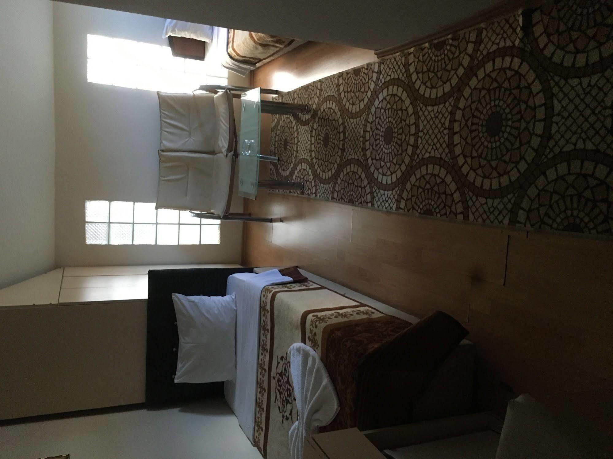 Oeruen Hotel อิสตันบูล ภายนอก รูปภาพ