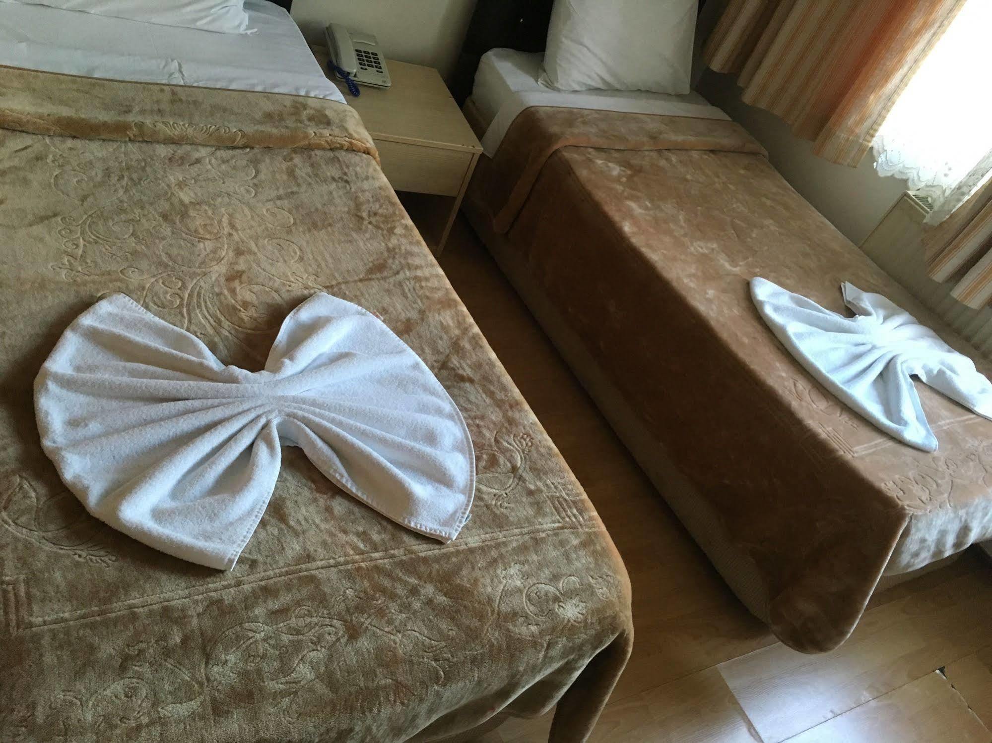 Oeruen Hotel อิสตันบูล ภายนอก รูปภาพ