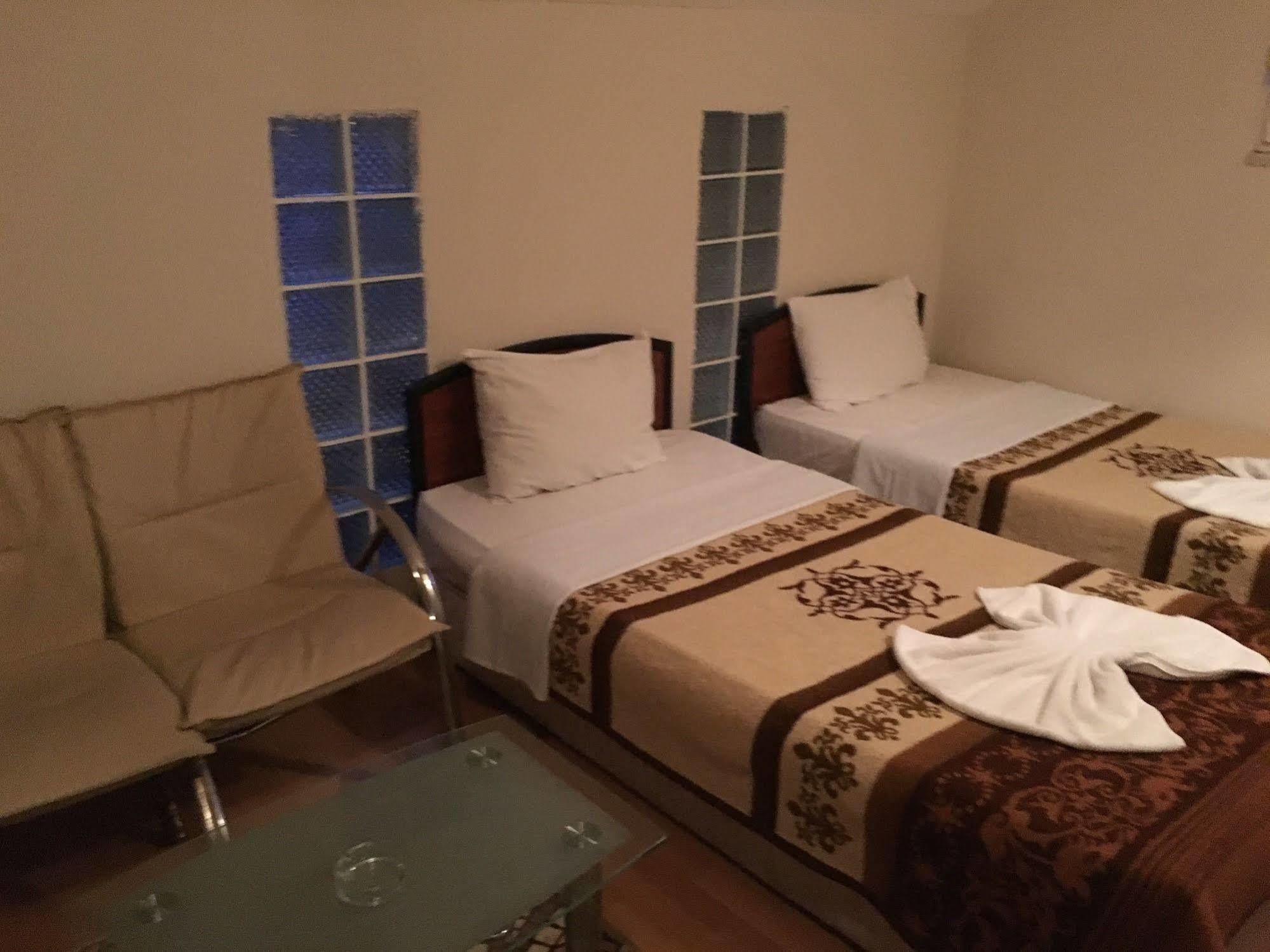 Oeruen Hotel อิสตันบูล ภายนอก รูปภาพ