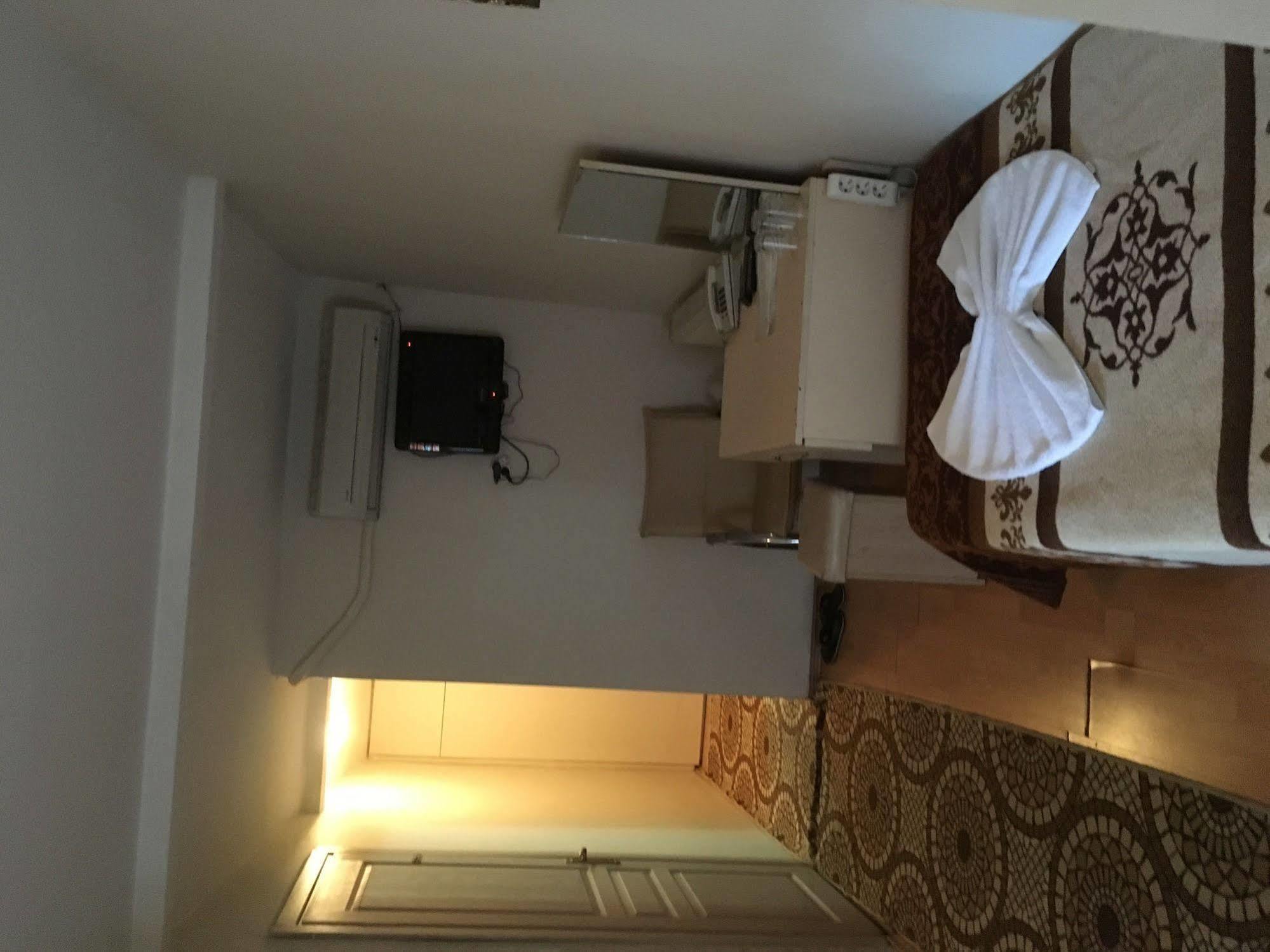 Oeruen Hotel อิสตันบูล ภายนอก รูปภาพ