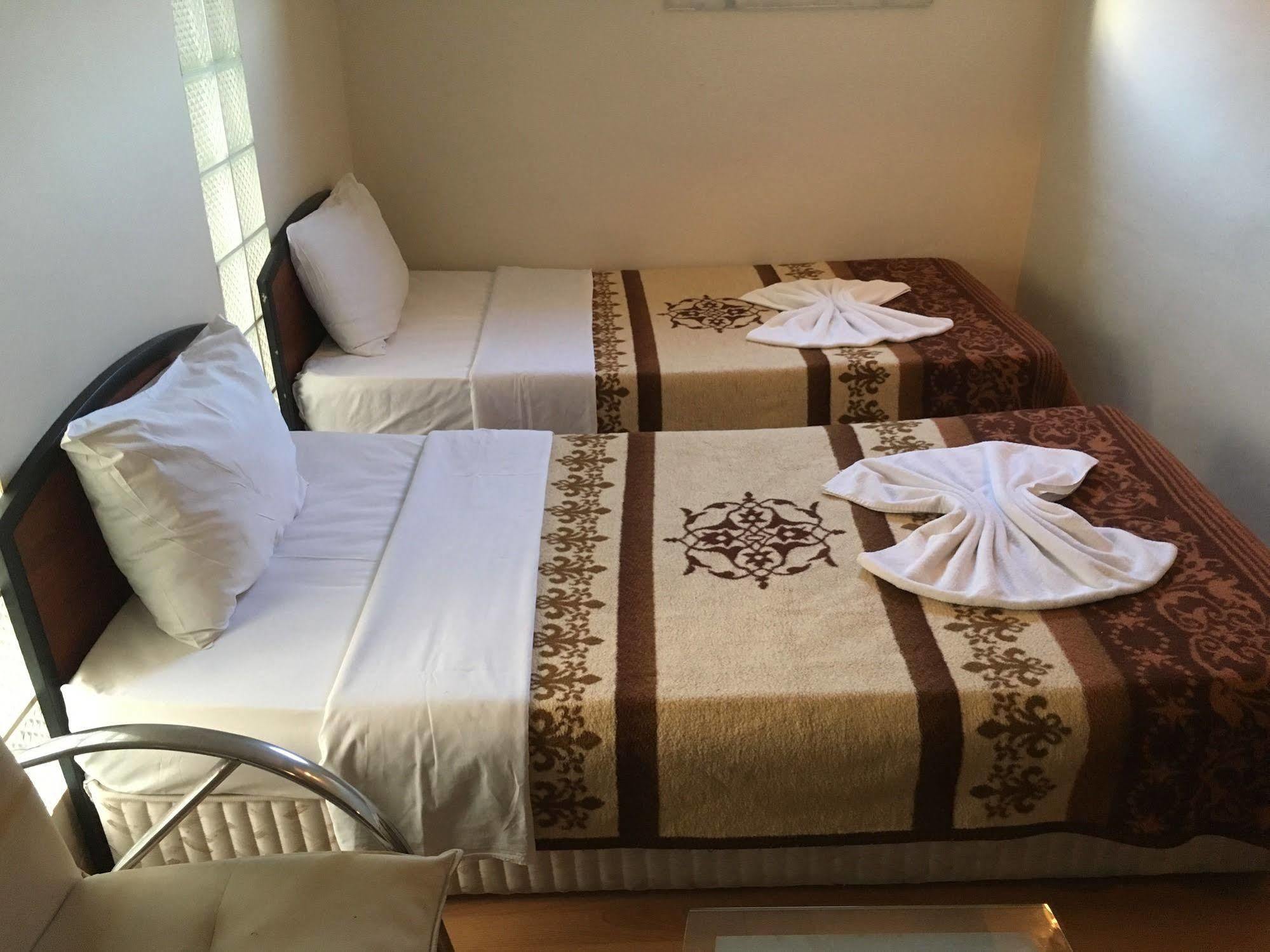 Oeruen Hotel อิสตันบูล ภายนอก รูปภาพ